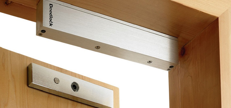 Magnetic lock installation Salida